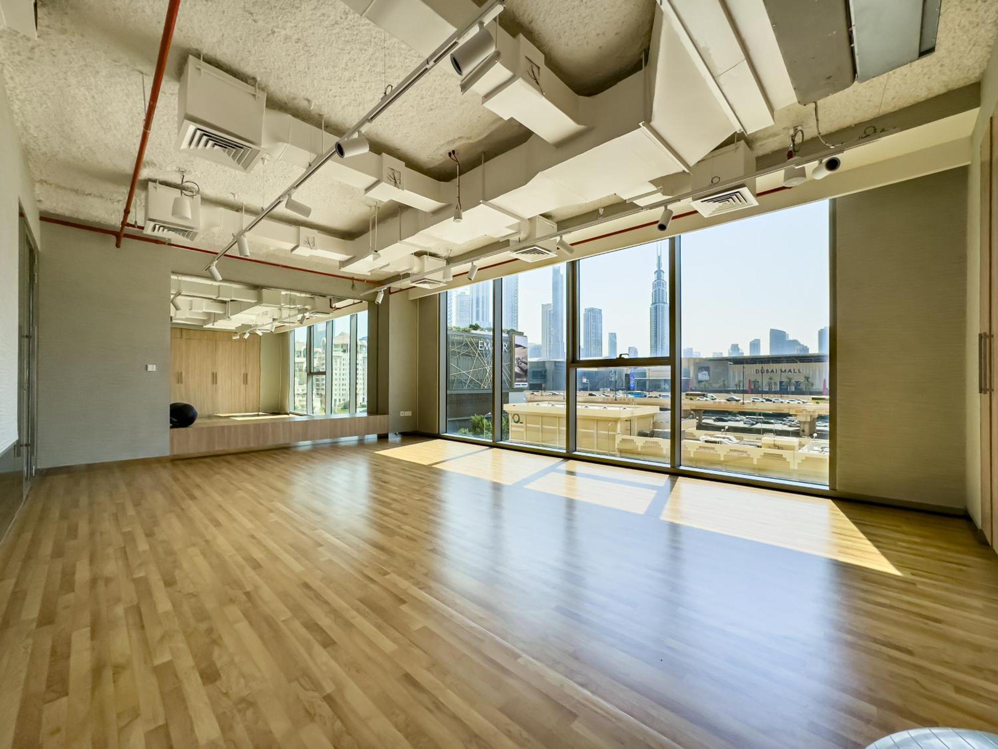 Lively New 2br Located Between Difc & Downtown With Difc View * Dubai
