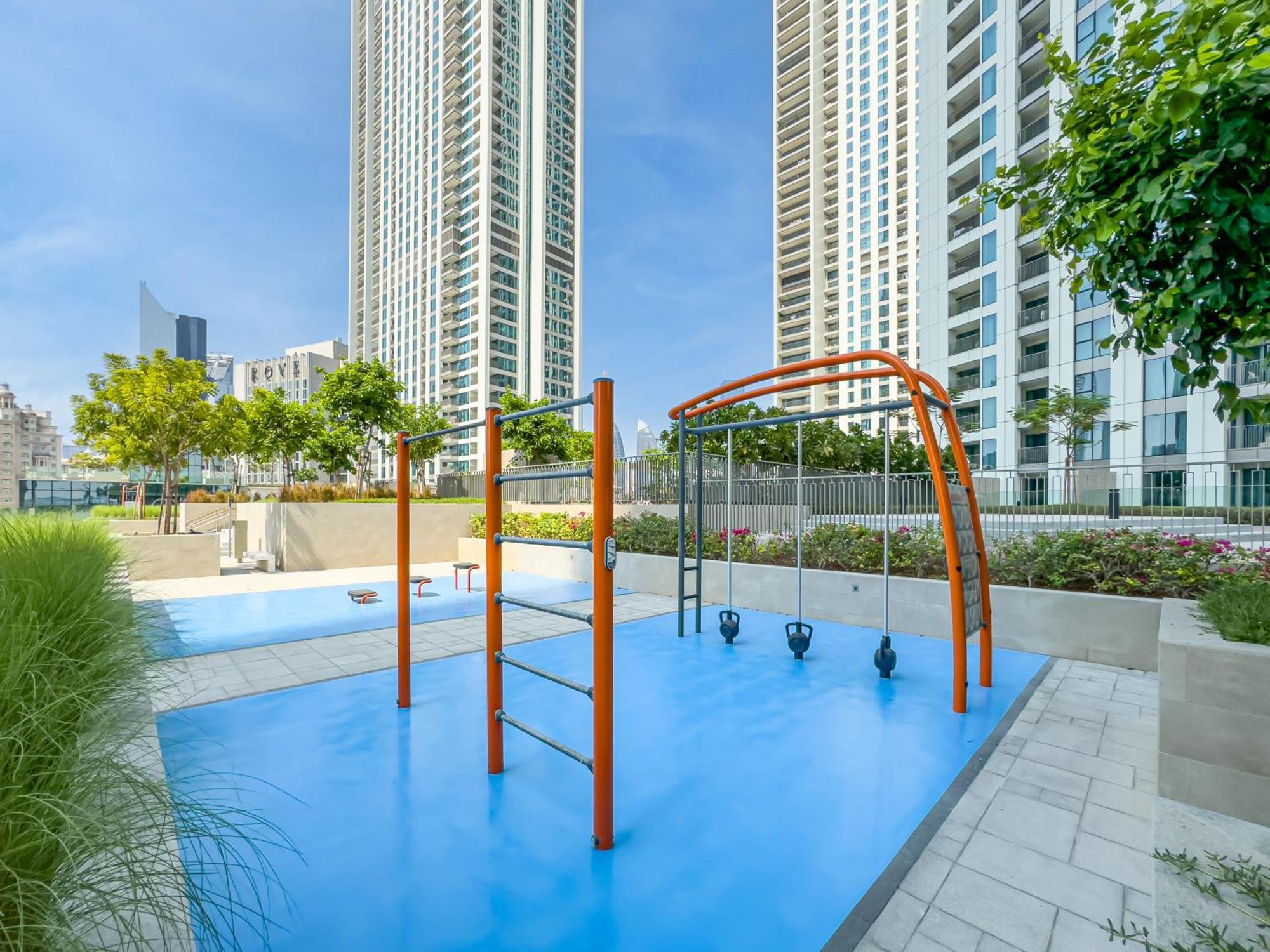 Lively New 2br Located Between Difc & Downtown With Difc View *