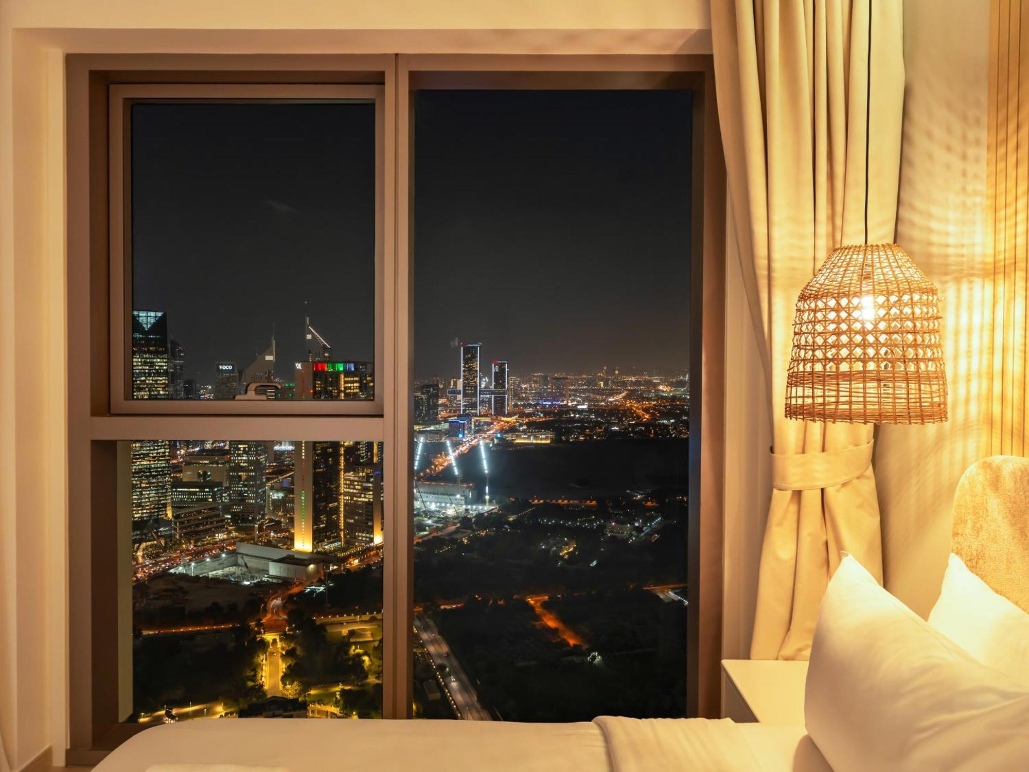 Apartment Lively New 2br Located Between Difc & Downtown With Difc View *
